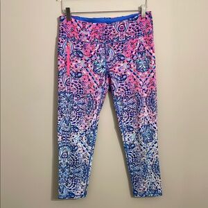 Lilly Pulitzer Luxletic Weekender Midi Leggings in Call My Shell Phone